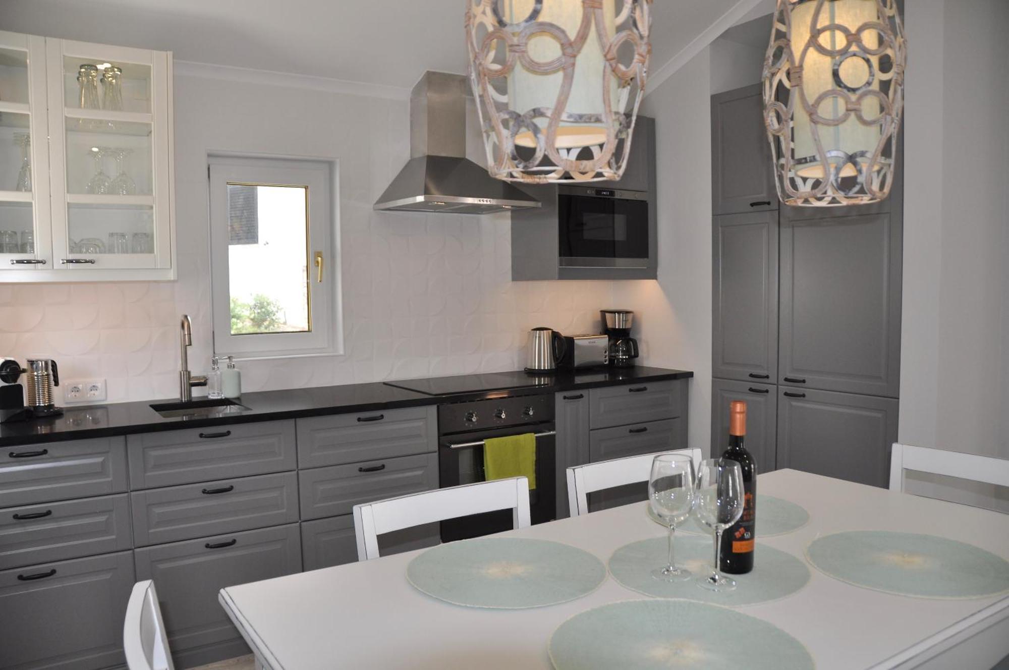 Aquamarine - Gemstone Getaway Apartment