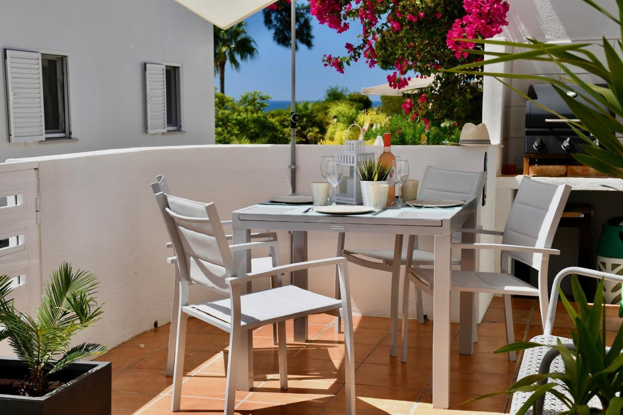 Apartment Aquamarine - Gemstone Getaway *